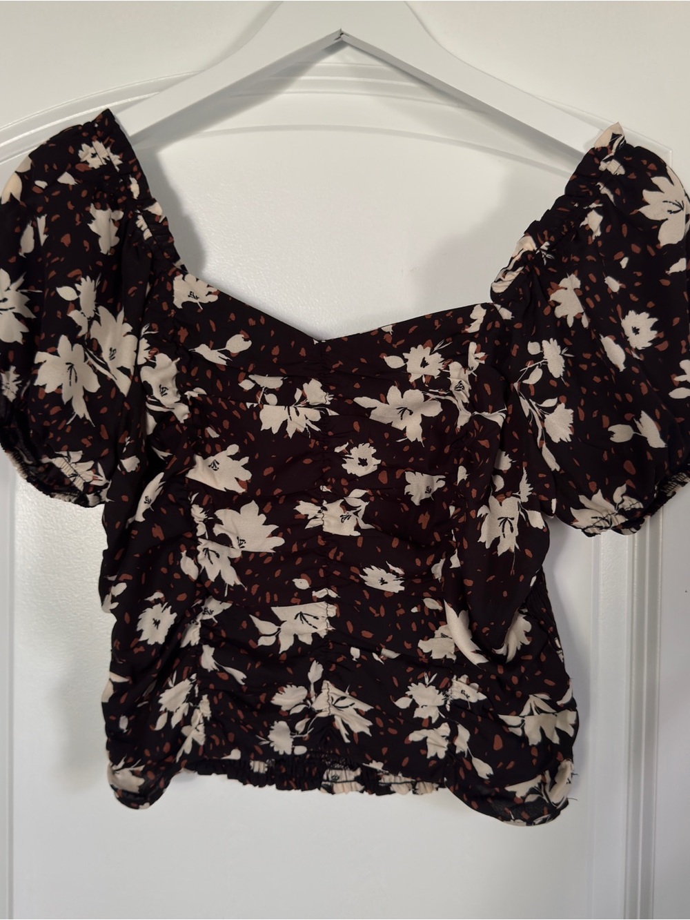 Paper Crane Floral Ruched Puff Sleeve Crop Top Medium